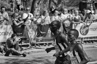 星空娱乐app-欧洲冠军联赛：小组赛最惊喜的逆袭瞬间，欧洲冠军联赛介绍