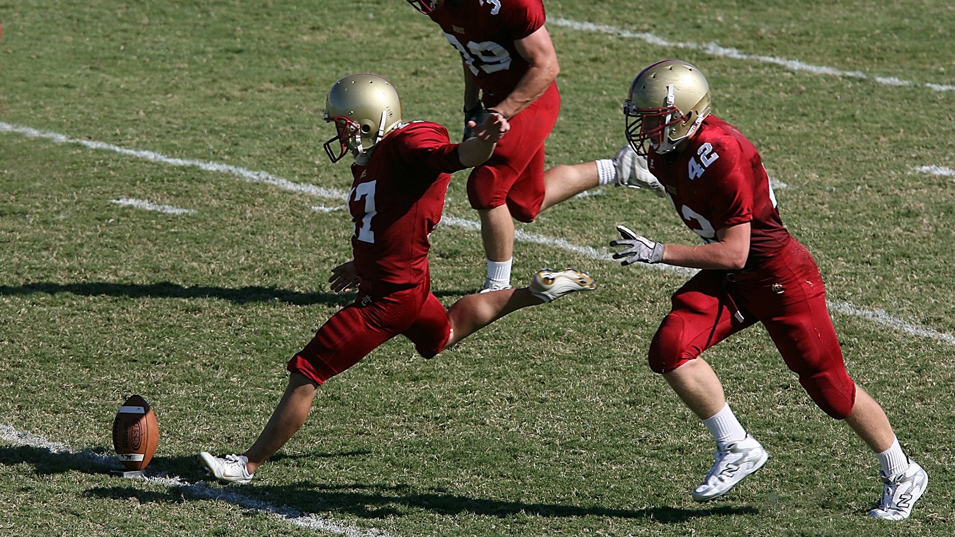 星空中国官网-城市与联赛共同推出社区体育活动全年计划增强群众运动参与，城市社区体育发展现状及趋势